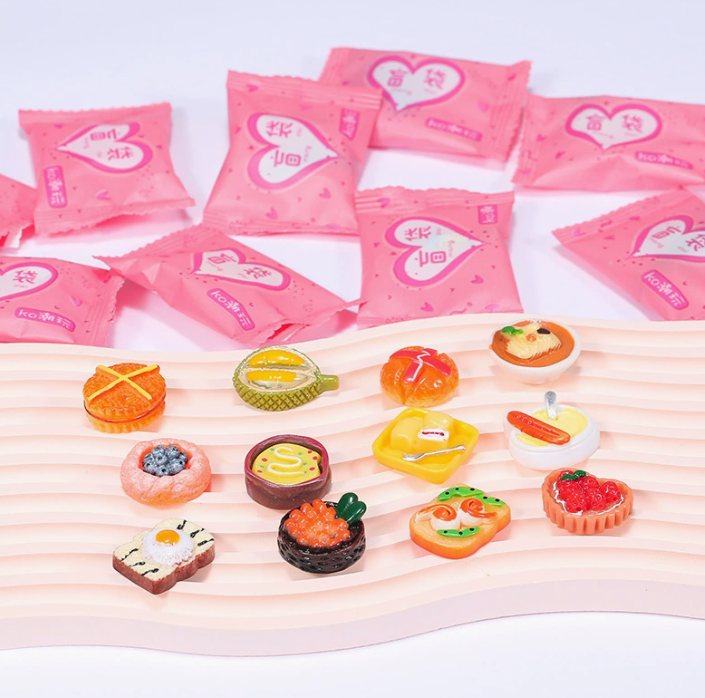 Random Style Bag Miniature Foo - مراجعة Food Snacks Drinks وسعره